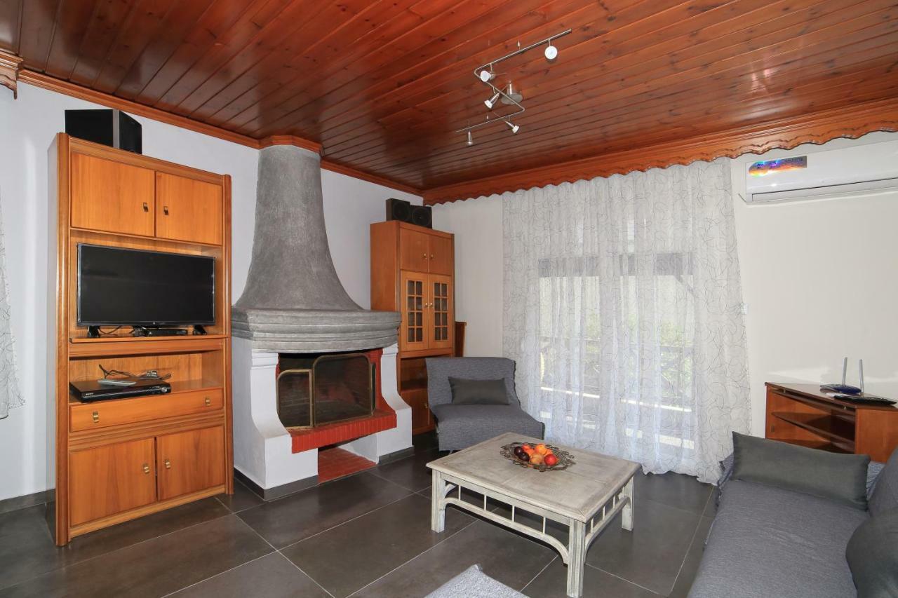 הוילה נאוס מרמרס House Loana מראה חיצוני תמונה