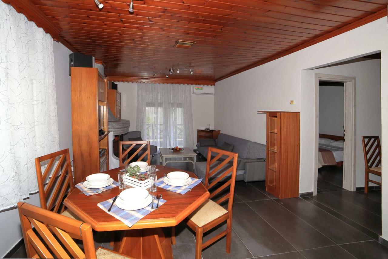 הוילה נאוס מרמרס House Loana מראה חיצוני תמונה